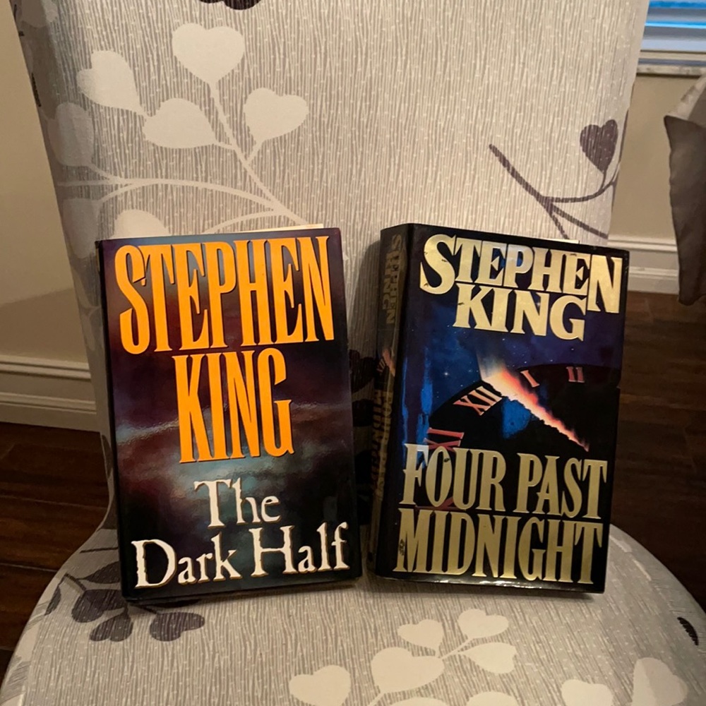 Bundle 2 hard covered books by Stephen King.